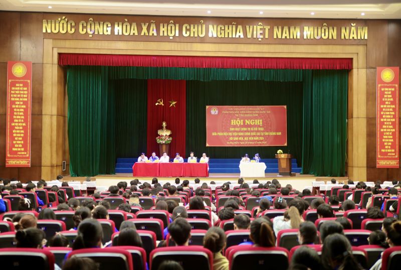 Toàn cảnh Hội nghị.