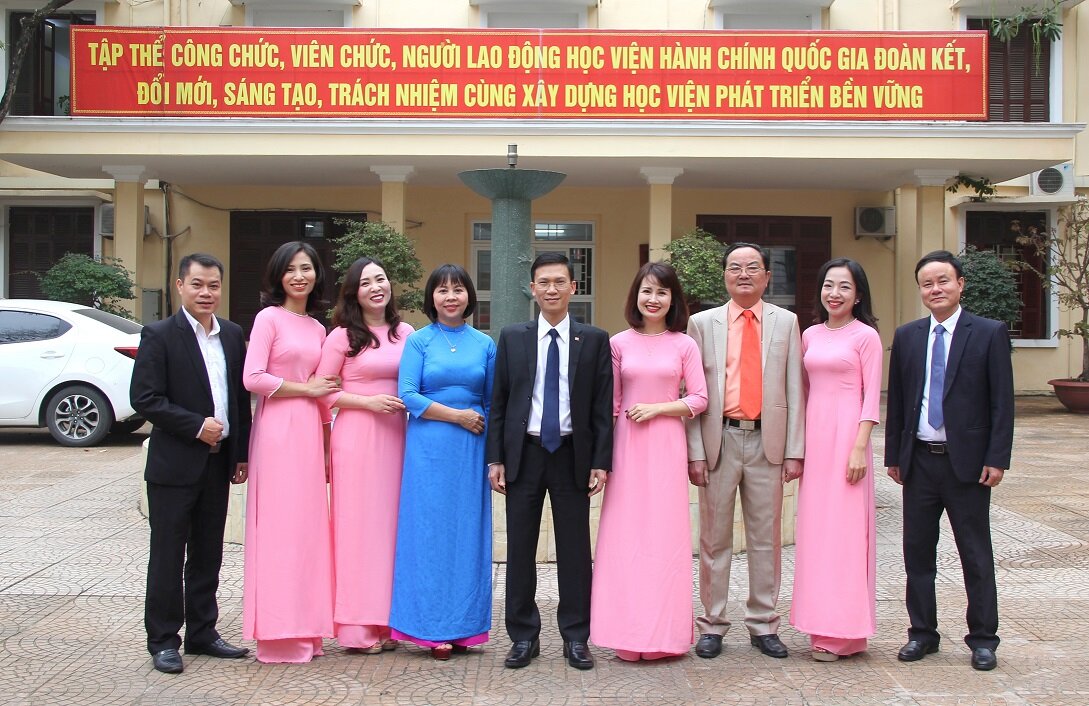 Tập thể phòng Kế hoạch – Đầu tư