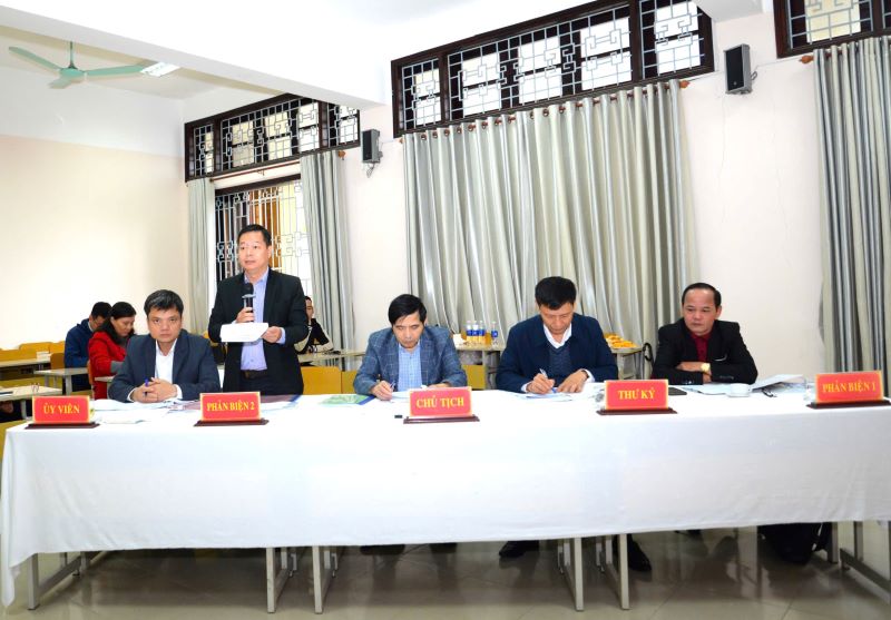 TS. Nguyễn Thanh Tuấn, Trường Đại học Kinh tế, Đại học Huế, Thành viên Hội đồng nhận xét đề án và luận văn tốt nghiệp của các học viên.