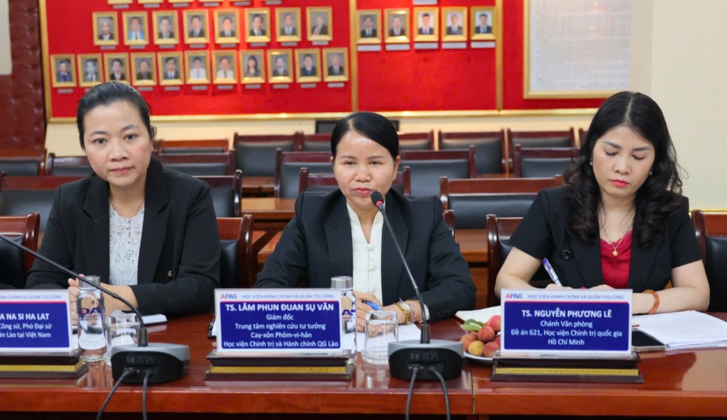 Dr. Lam Phoun Duansuvan, Director of the Kaysone Phomvihane Ideological Research Center.