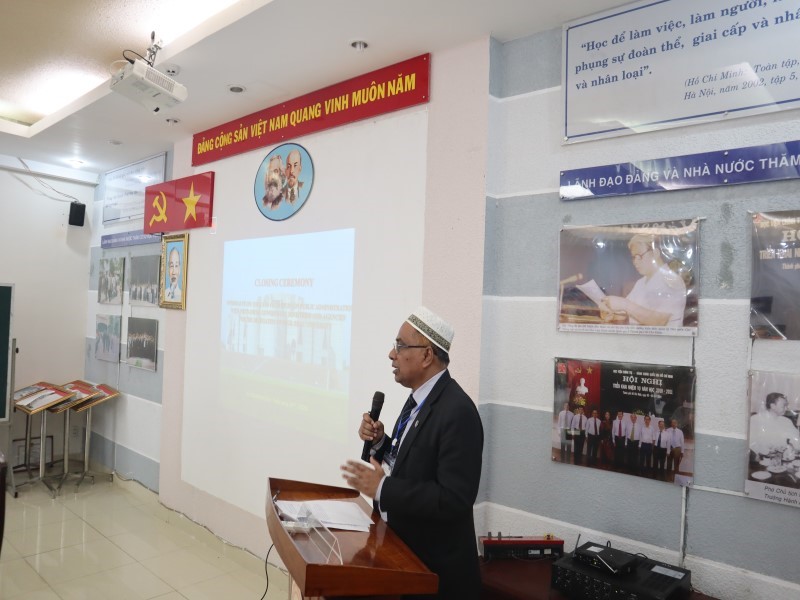 Dr. Nasiruddin Ahmed, Dean, BRAC University Bangladesh speaking in the event
