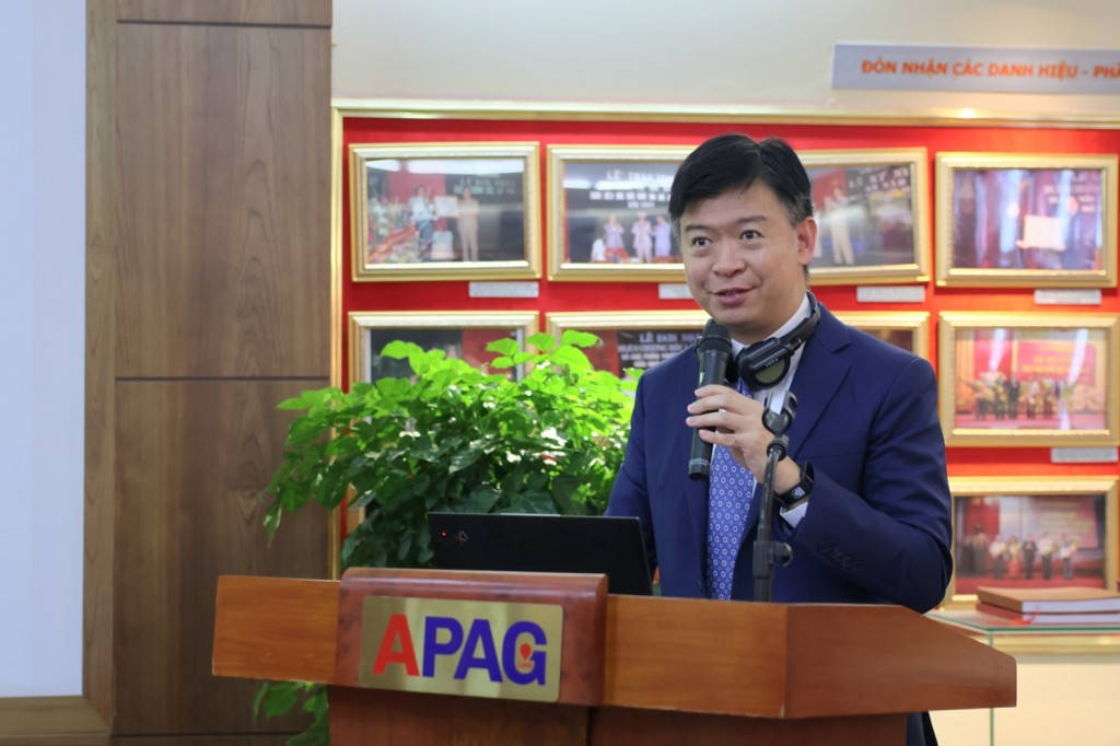 Mr. Wu Wei Neng, Chief Executive Officer, Chandler Institute of Governance.