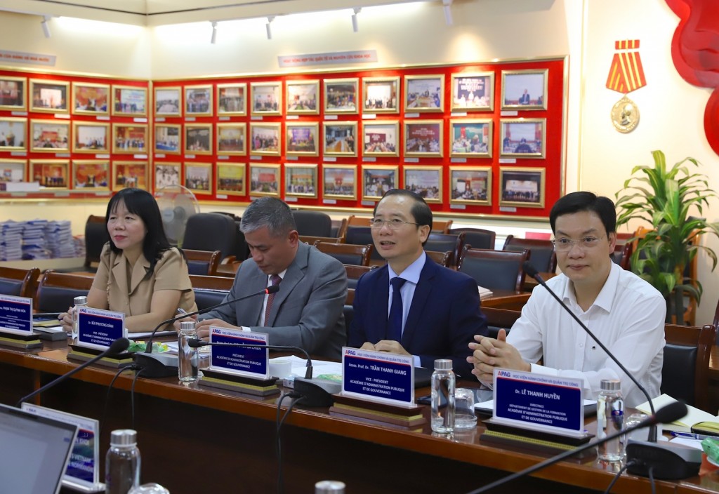 Assoc. Prof. Dr. Nguyen Ba Chien, President of APAG.