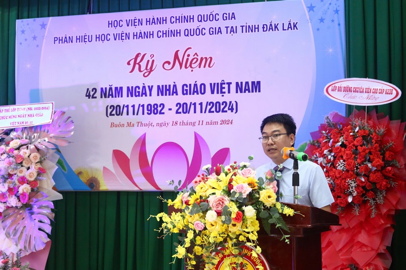 Học viên Chu Bằng Giang, Lớp Thạc sĩ Quản lý công 2402QLKB đại diện các học viên cao học phát biểu