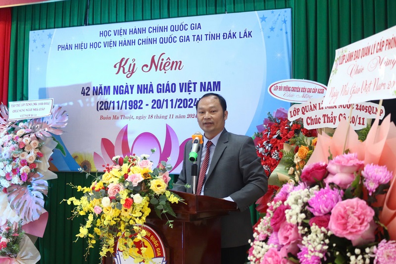 TS. Phạm Ngọc Đại - Trưởng khoa Khoa học liên ngành phát biểu tại buổi Lễ