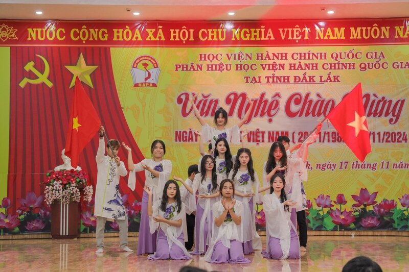 8H3A6801 (Copy)