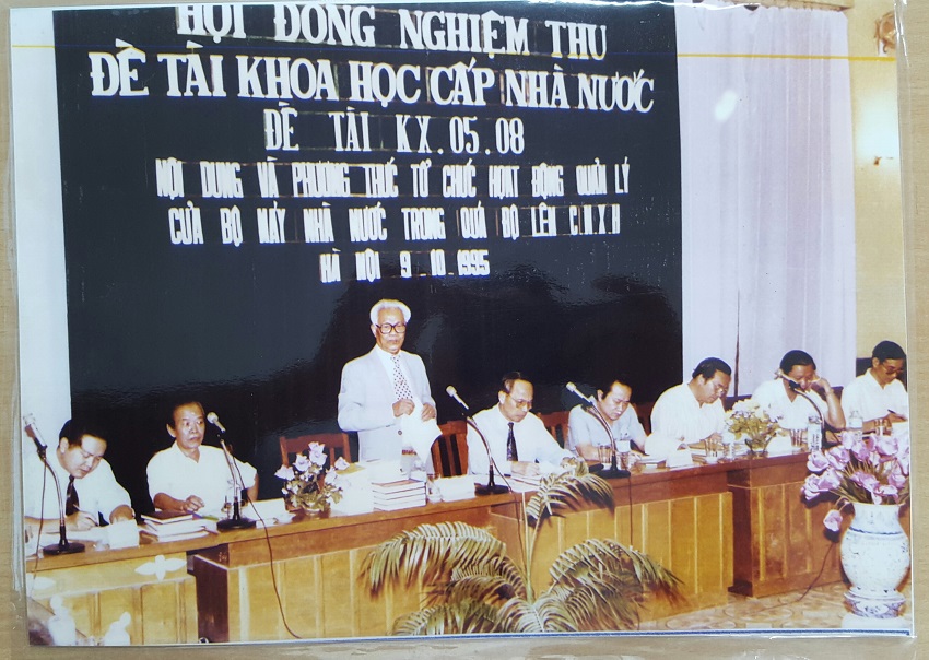 Giáo sư Đoàn Trọng Truyến chủ trì nghiệm thu Đề tài khoa học cấp nhà nước, năm 1995